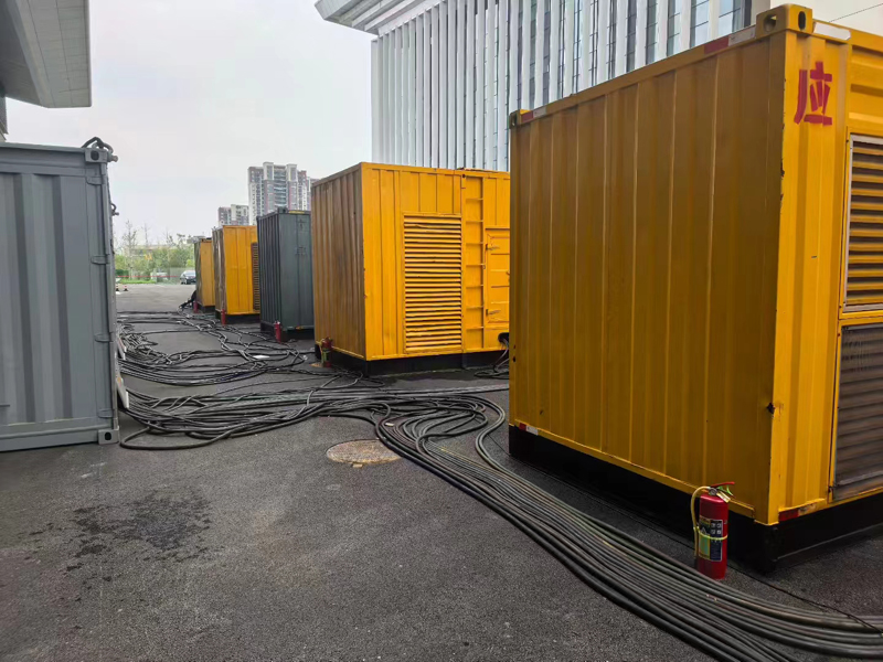 象州不同季节柴油发电机组保养有哪些注意事项?