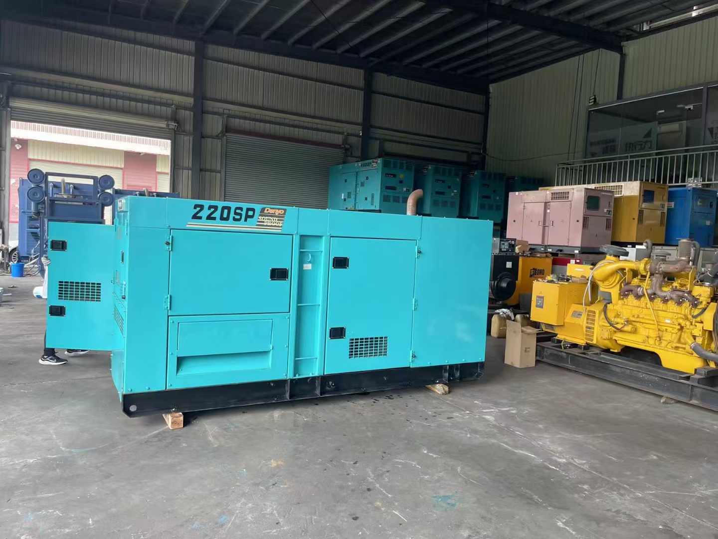 象州800kW 柴油发电机的输出电流波动范围是多少?
